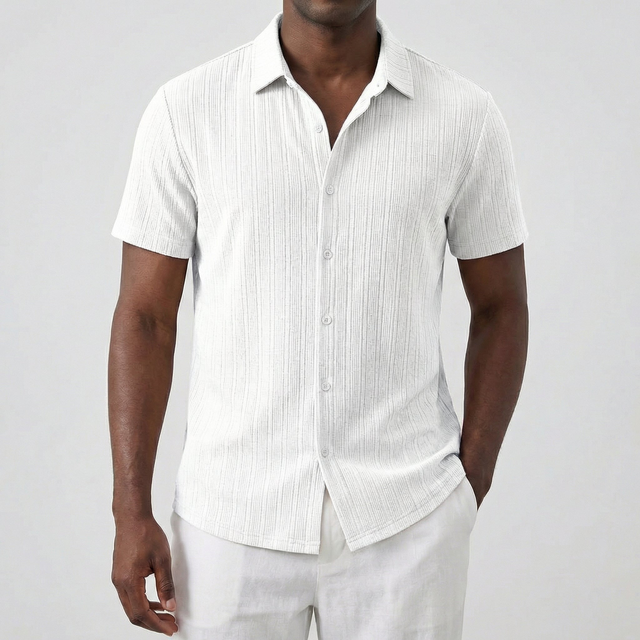 Chemise homme manches courtes en blanc