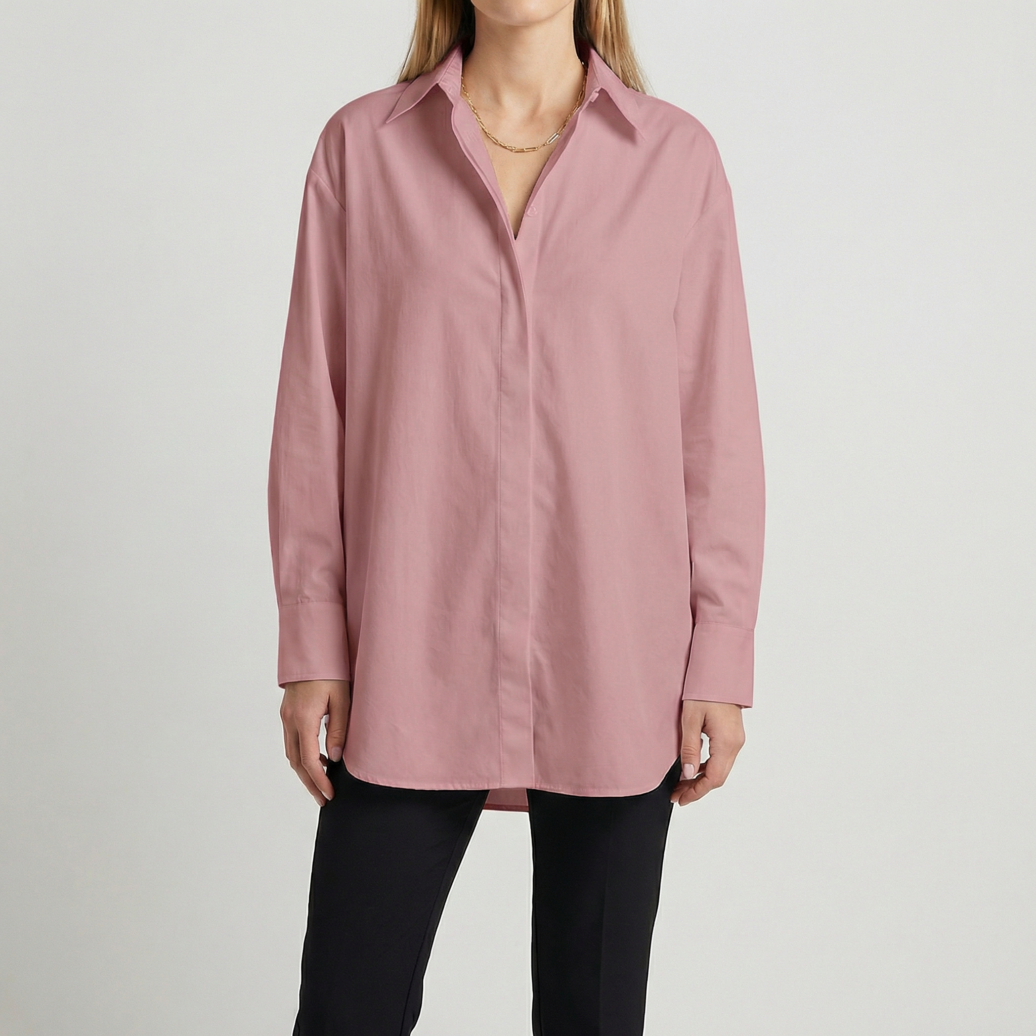 Chemise oversize rose pour femme, coupe longue, col classique, manches longues avec poignets boutonnés