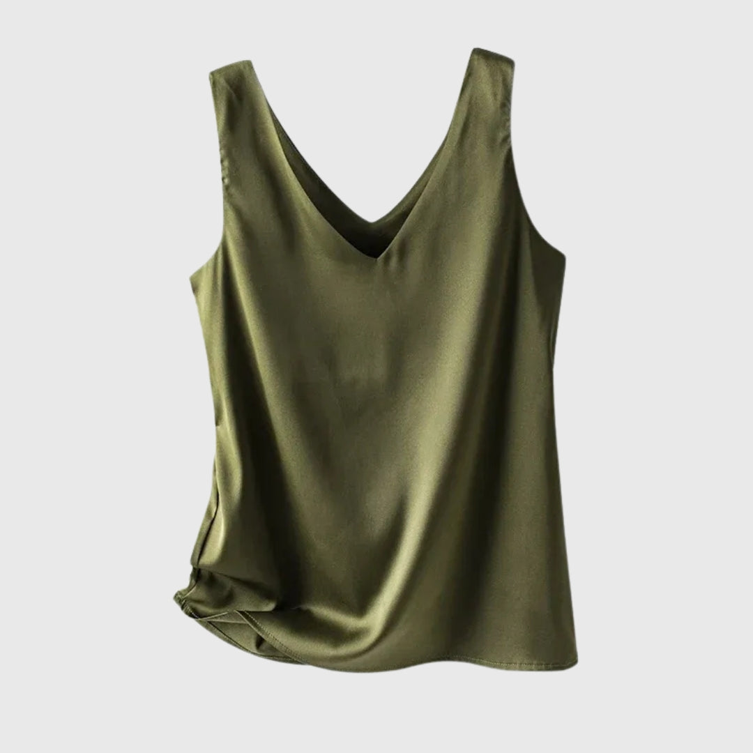 Débardeur femme col V vert à plat sur fond blanc