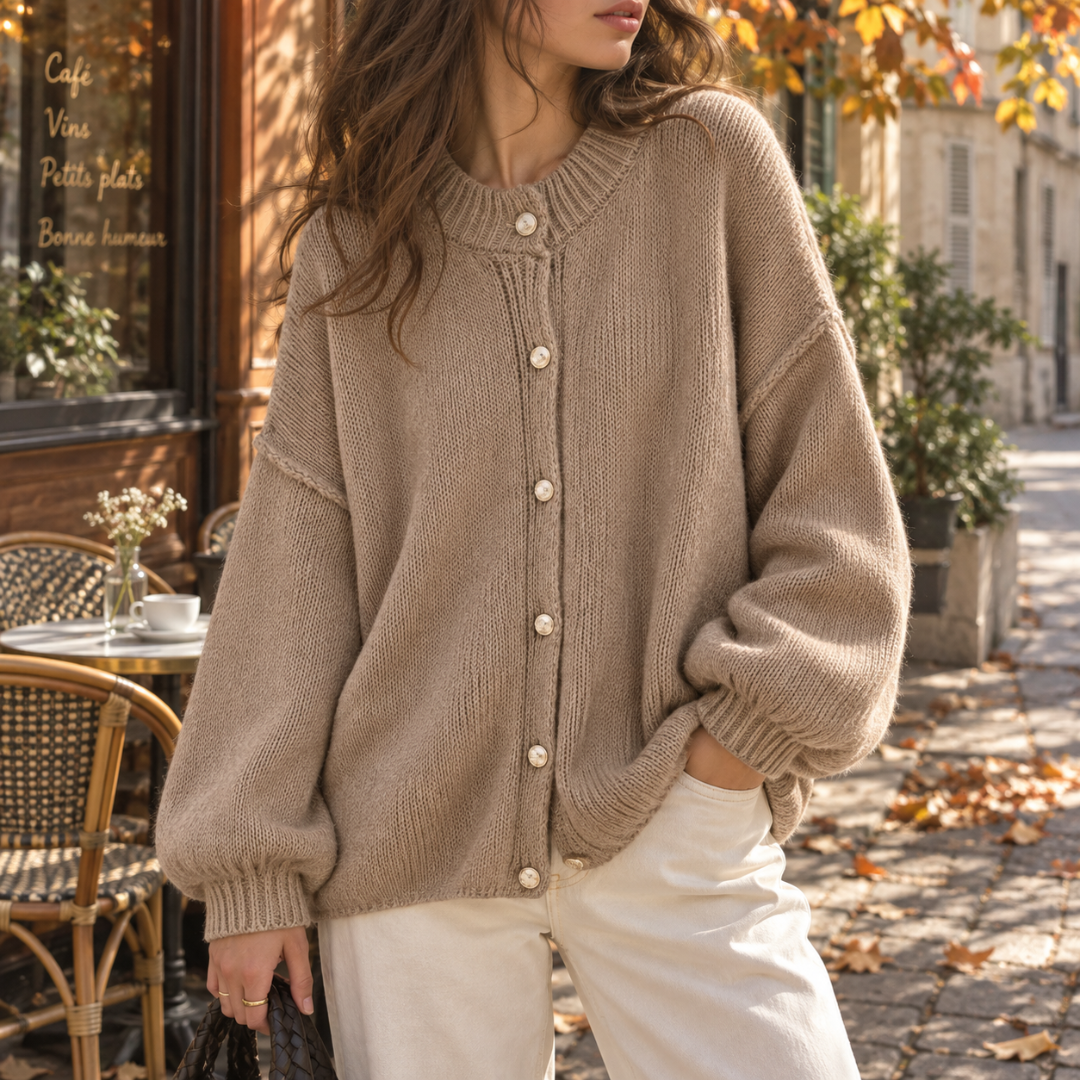 Cardigan kaki en maille avec poignets côtelés et boutons dorés sur le devant