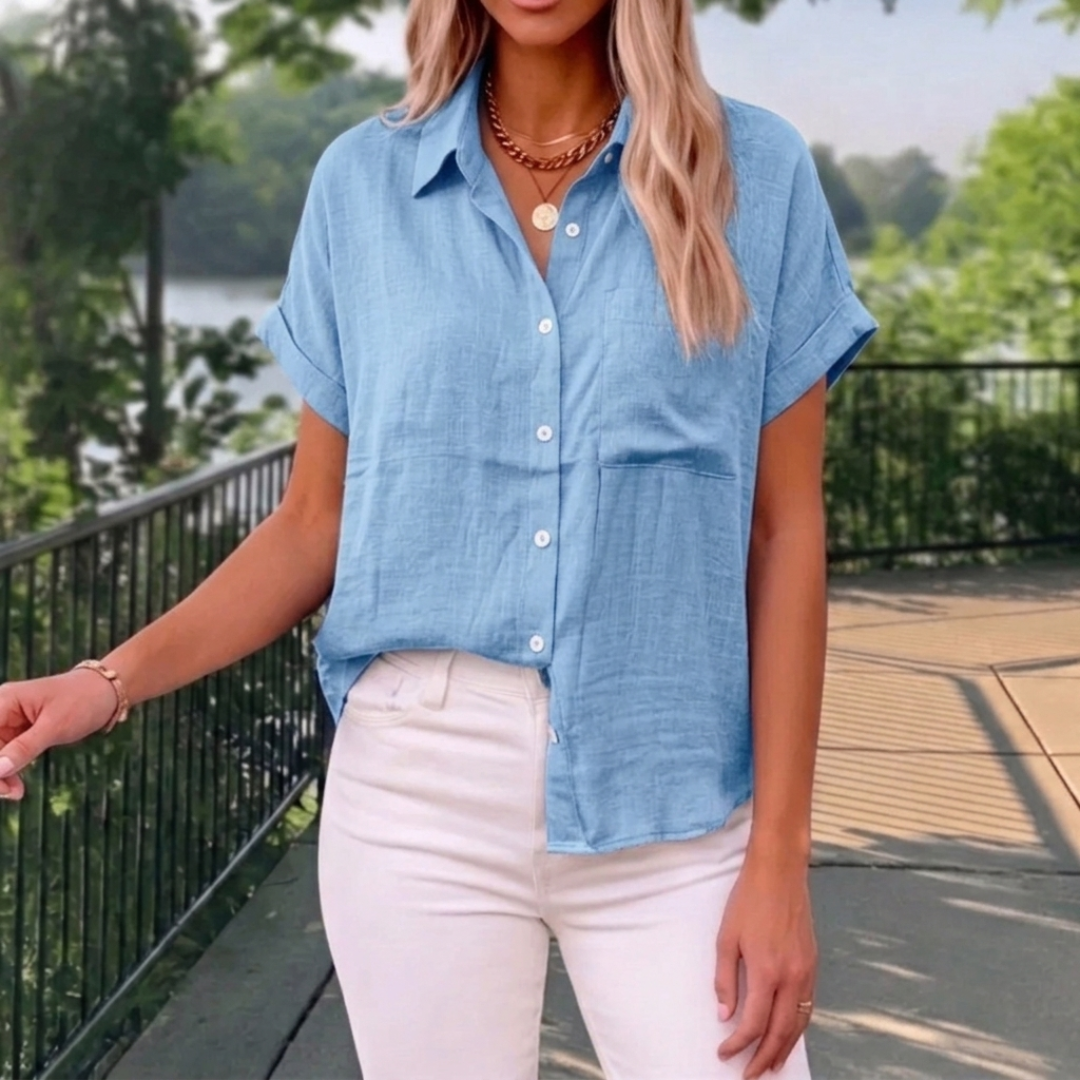 Chemisier femme bleu clair col chemise et boutons nacrés