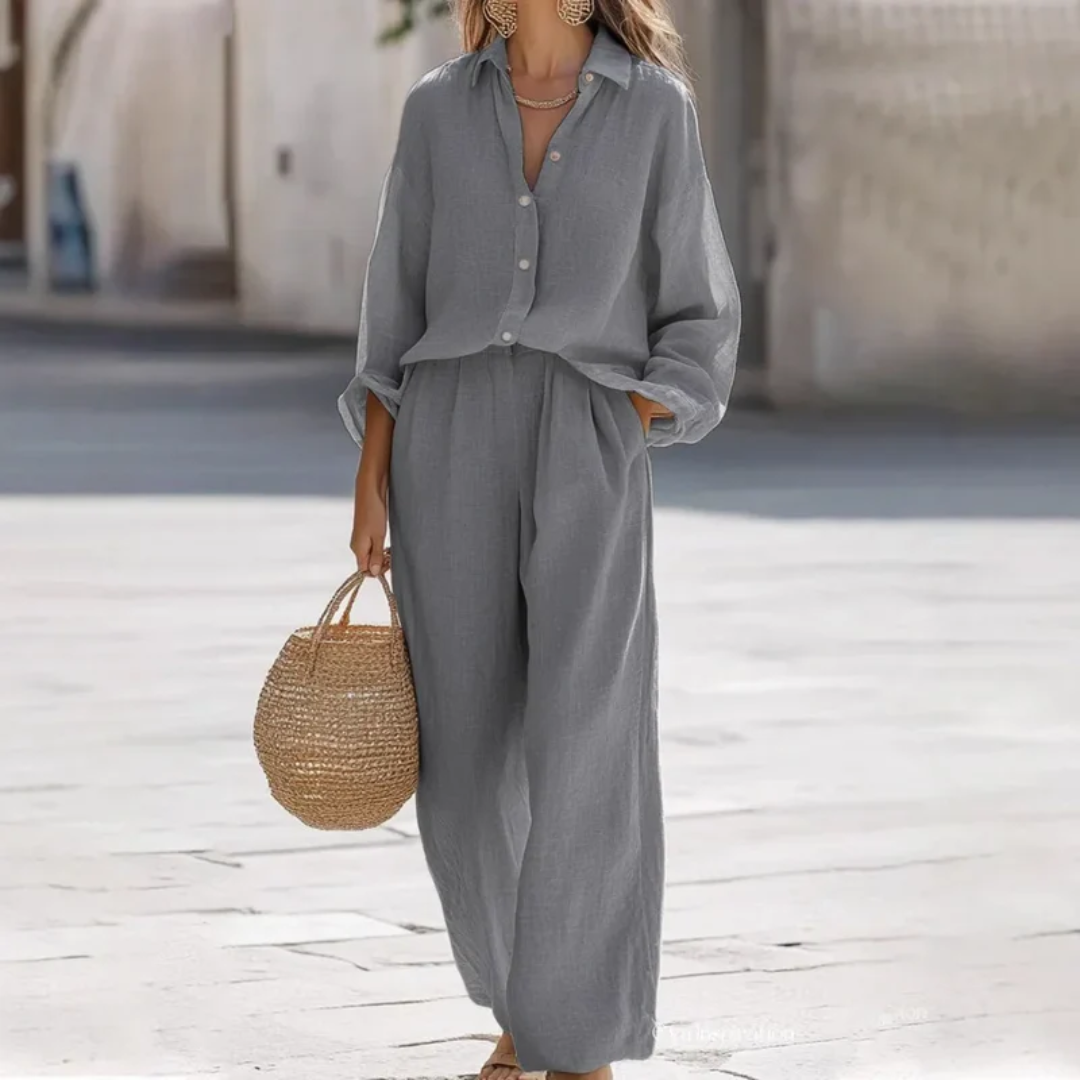 Ensemble deux pièces femme coloris gris, silhouette décontractée et élégante