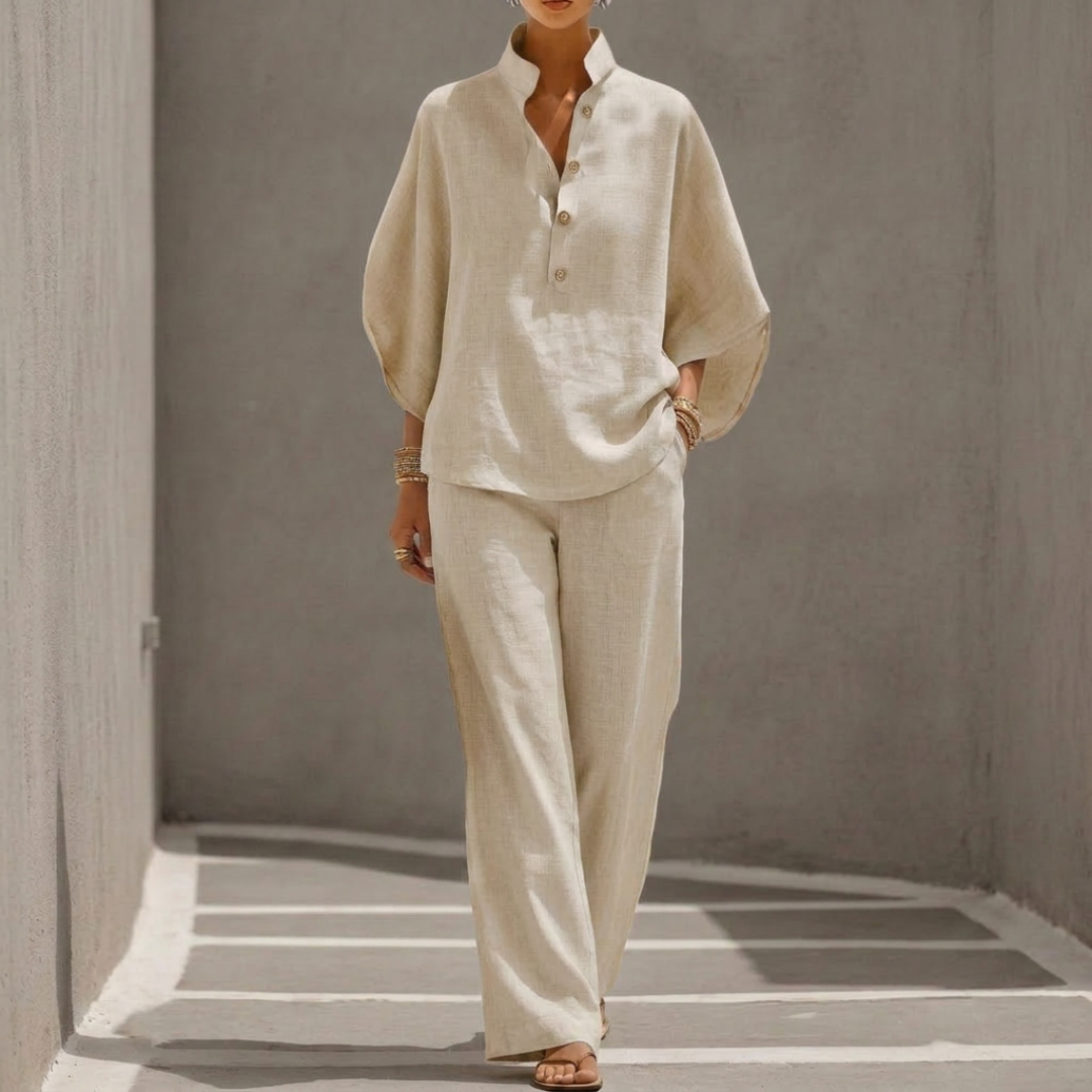 Ensemble deux pièces femme beige, blouse oversize col montant et pantalon large coordonné