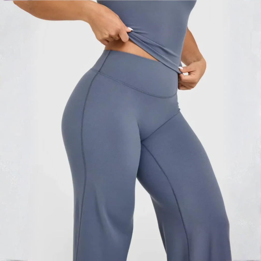 Legging femme yoga évasé bleu gris, silhouette entière de face