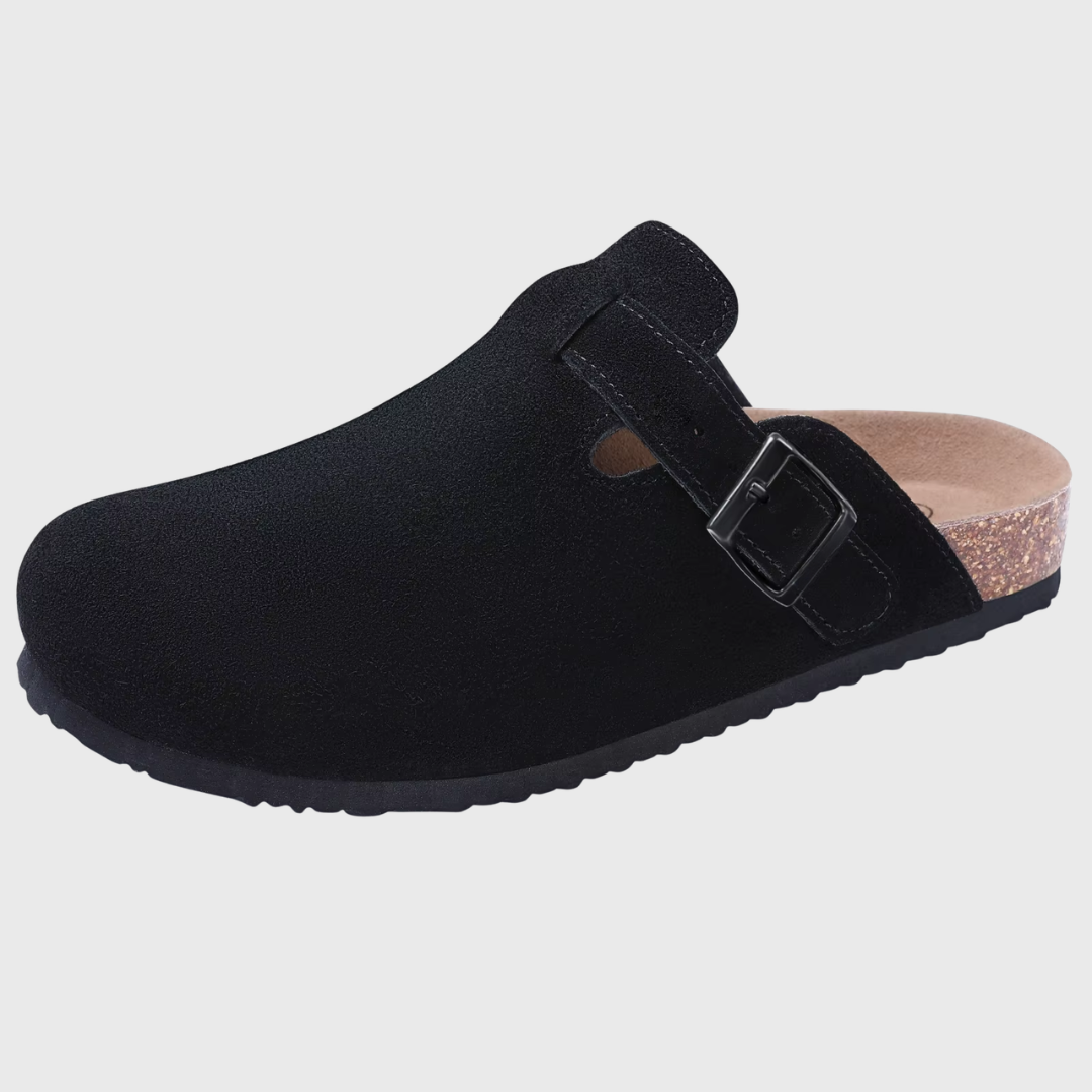 Mule bout fermé coloris noir en suédine, boucle dorée