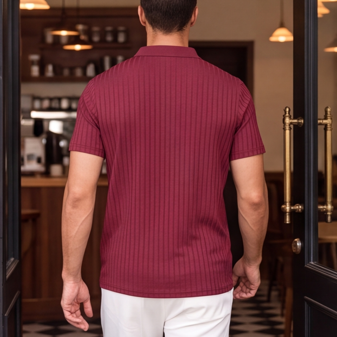 Polo homme bordeaux rayures gaufrées, vue de trois quarts