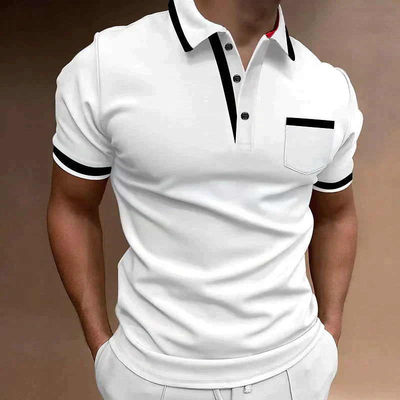 Polo homme blanc avec bandes noires contrastées, vue de face modèle
