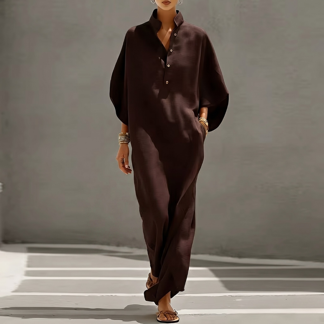 Robe longue oversize couleur marron col montant style décontracté élégant