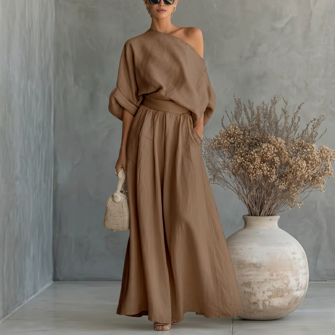 Ensemble coordonné marron épaule dénudée et pantalon large fluide