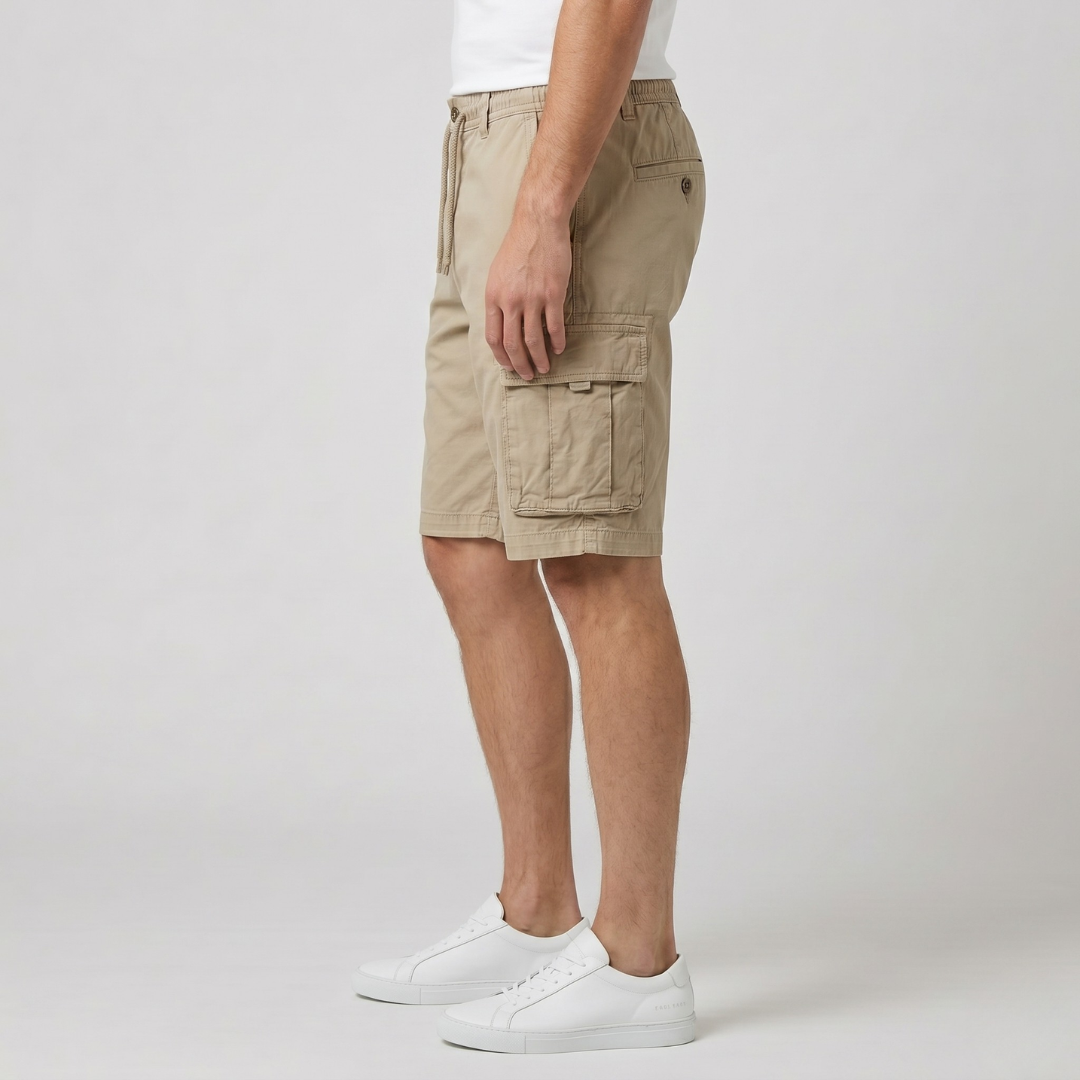 Short cargo kaki homme coupe décontractée vue de côté