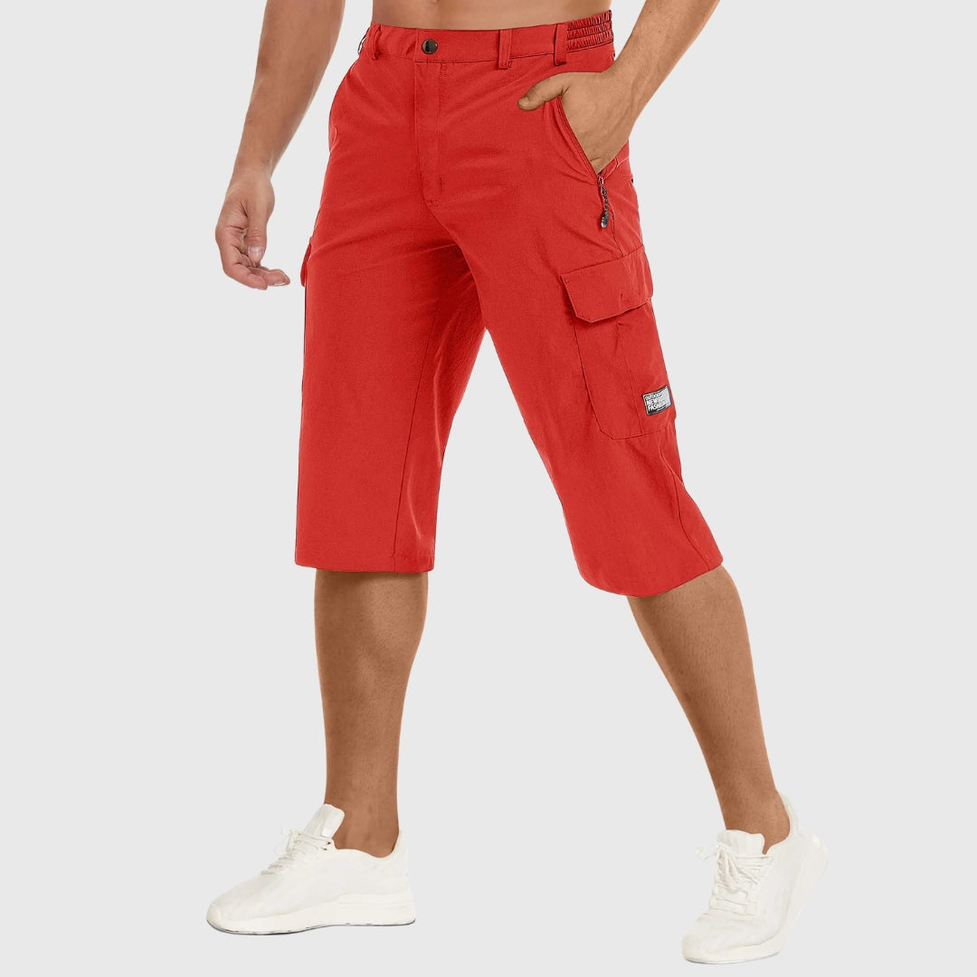 Short cargo homme rouge coupe droite avec poches cargo sur les côtés