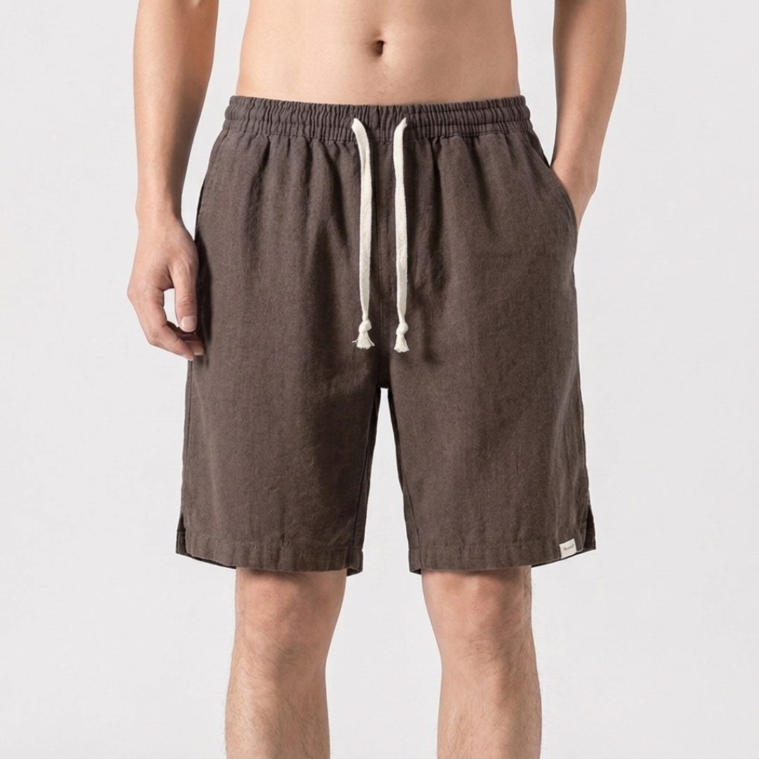 Short homme café brun coupe droite vue de face