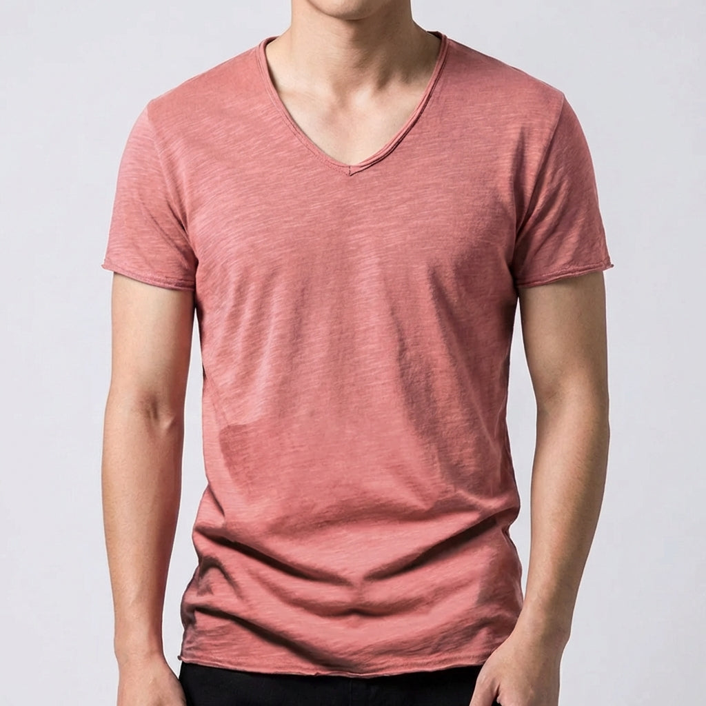 T-shirt homme rouge rosé à col en V et manches courtes, coupe ajustée