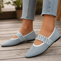 Ballerines bleu clair à bout pointu, bride imprimée et liseré blanc contrastant