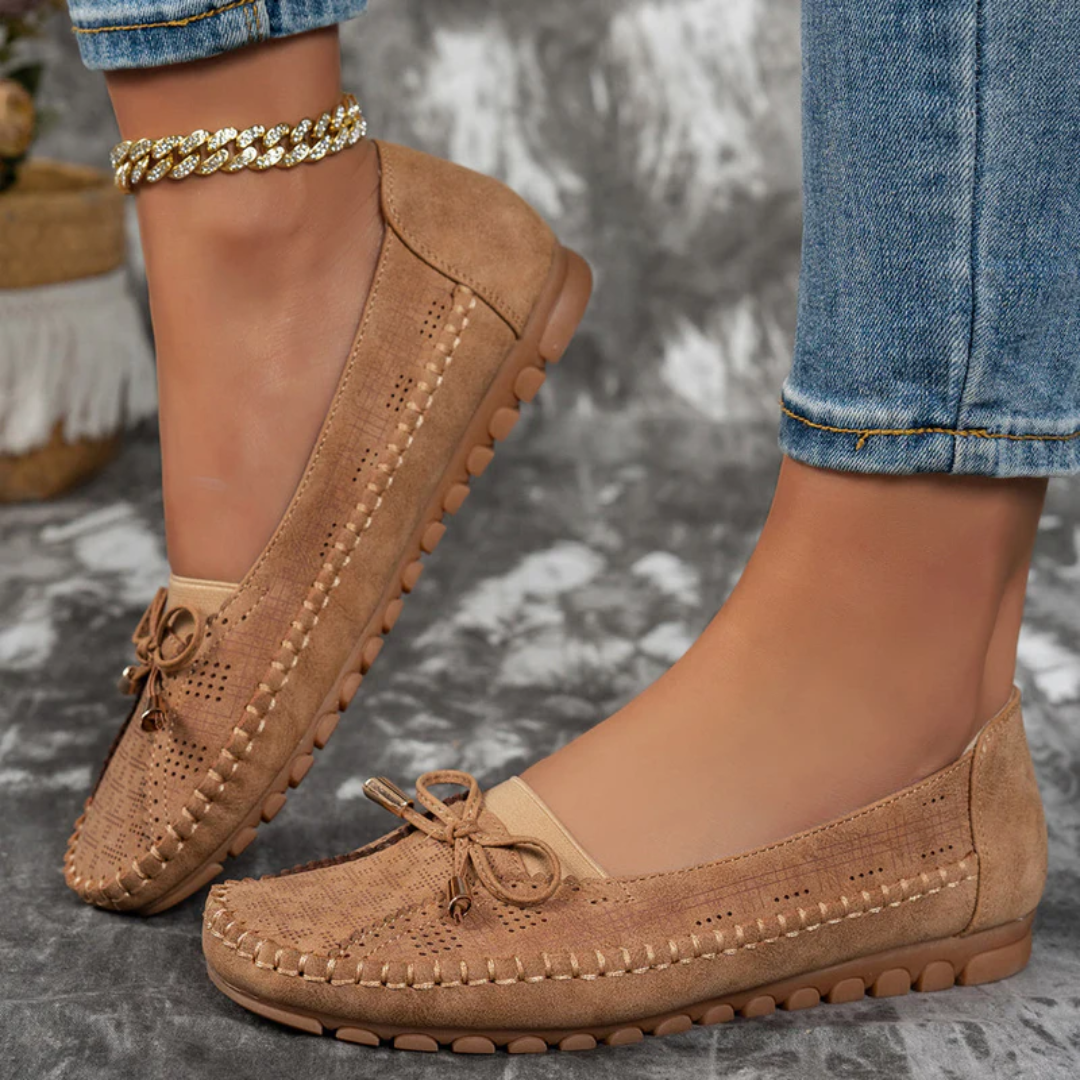 Ballerines Selena marron vue de face, détail avant nœud