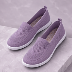 Baskets femme lilas plates, ouverture élastique et détail ajouré sur le dessus