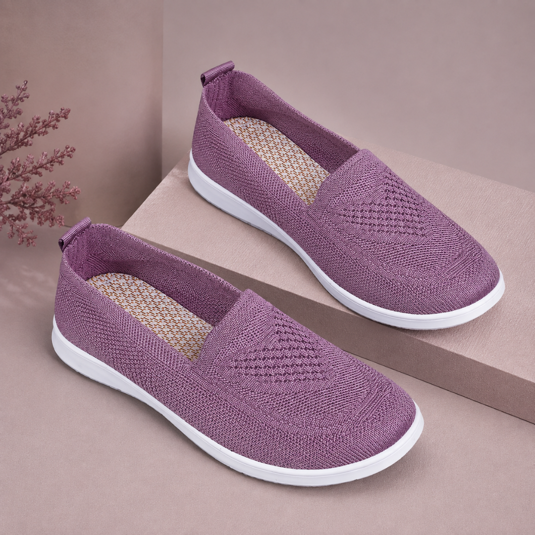 Baskets violet mauve à enfiler, languette arrière et semelle blanche contrastée