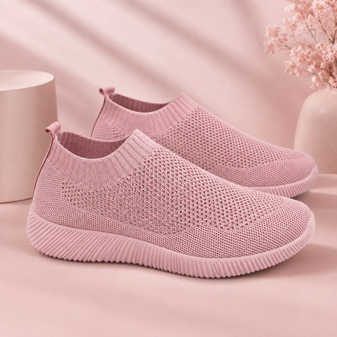 Baskets rose clair à enfiler, col côtelé et semelle striée assortie