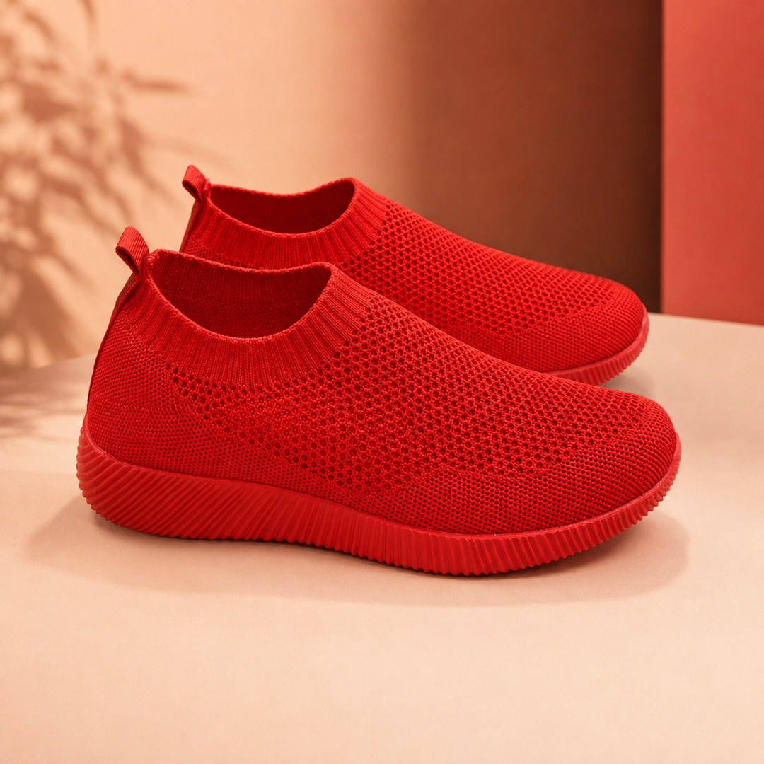 Baskets rouges à enfiler, col côtelé, tirant au talon et semelle striée