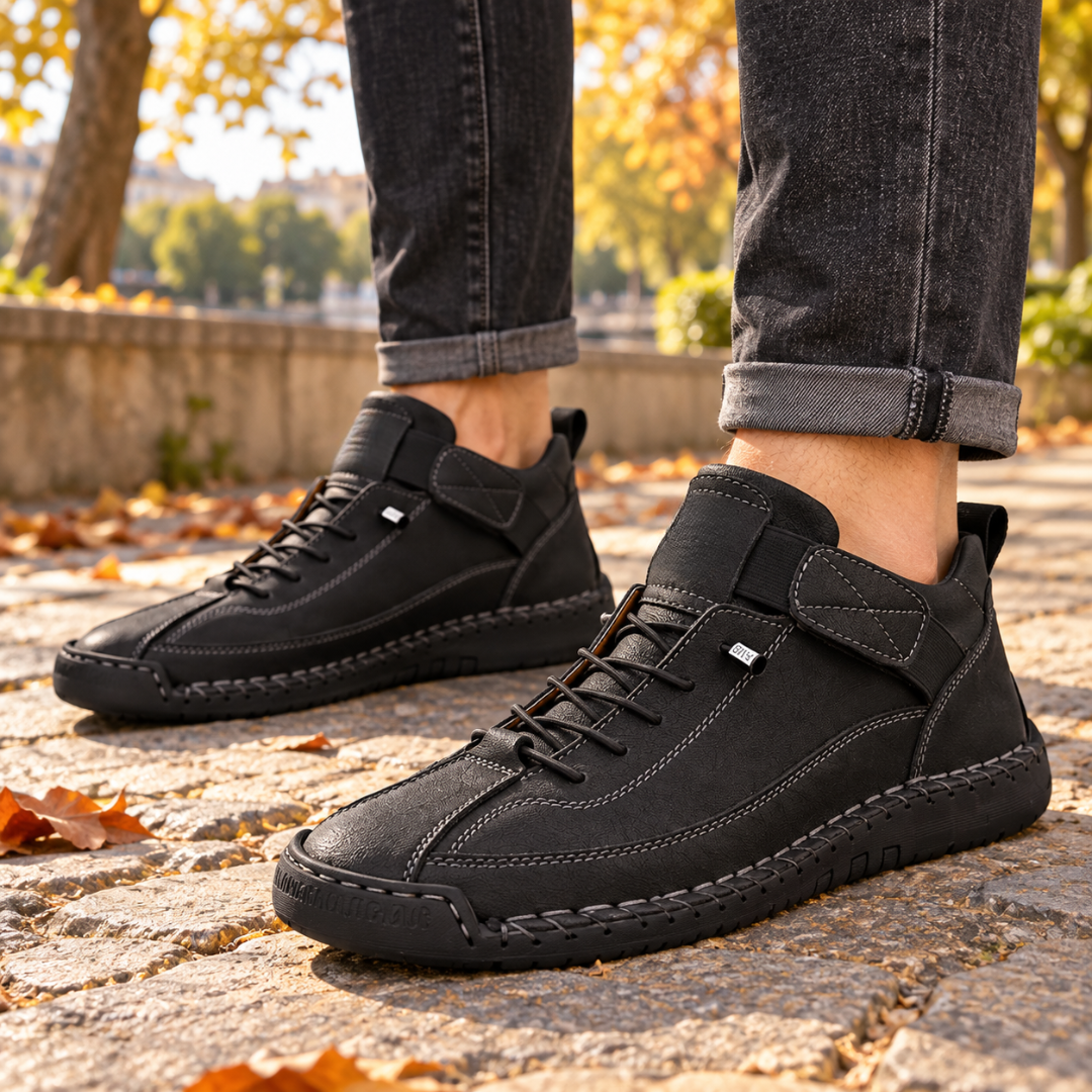 Baskets homme montantes noires à lacets, surpiqûres et semelle noire