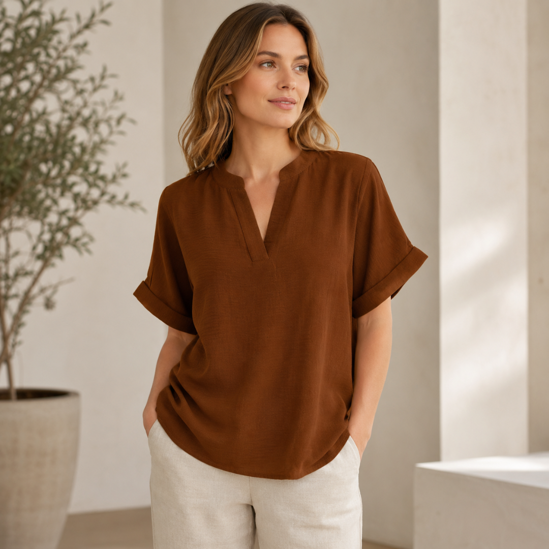 Blouse marron, coupe fluide et manches courtes à revers