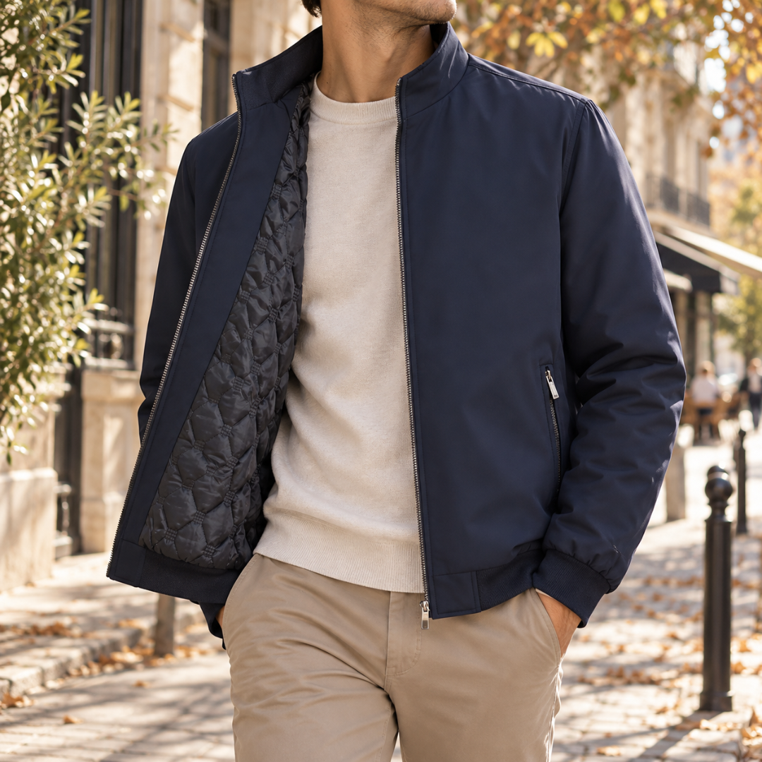 Blouson bomber homme bleu marine avec col montant et poche latérale zippée