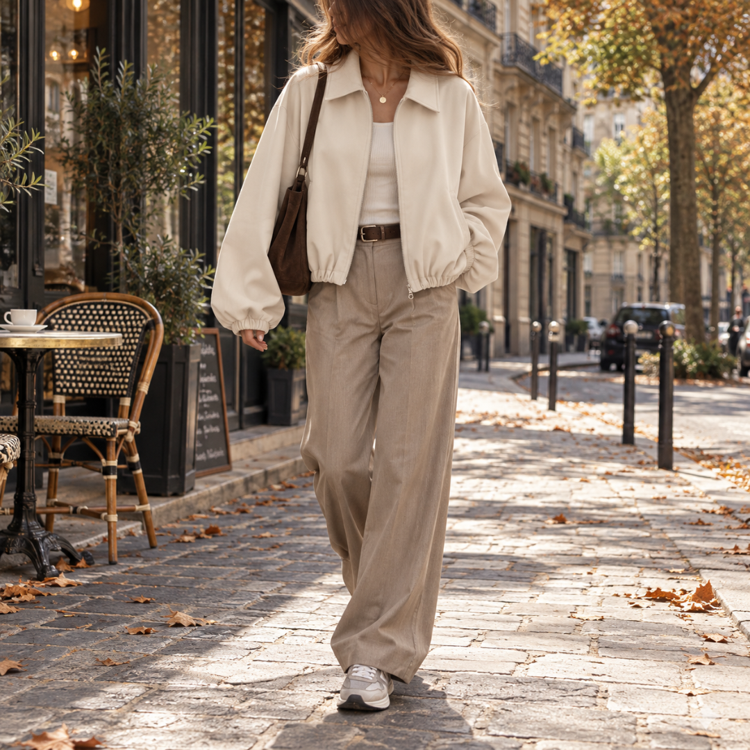 Blouson femme court blanc à col chemise et fermeture à glissière ouverte
