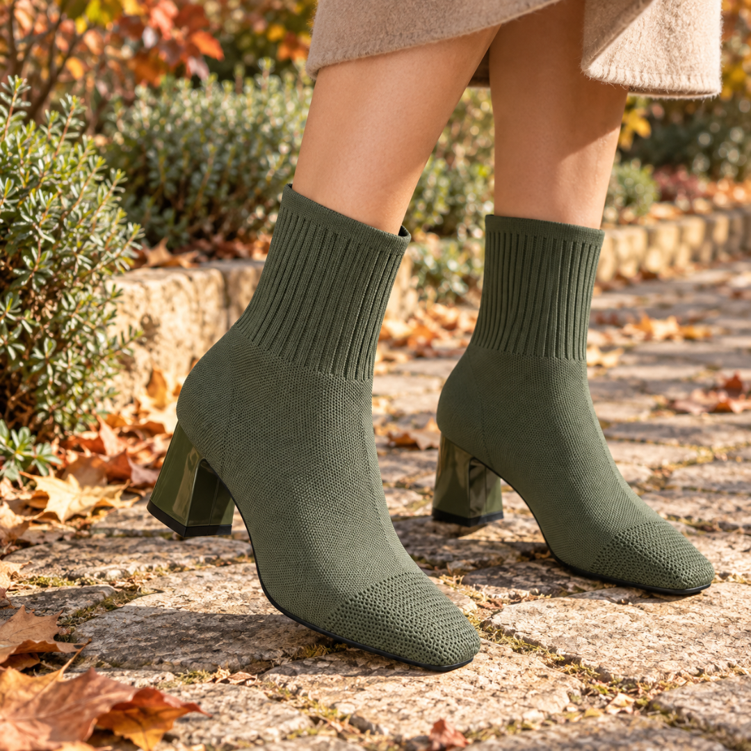 Bottines chaussettes vertes en maille avec revers côtelé et talon bloc brillant