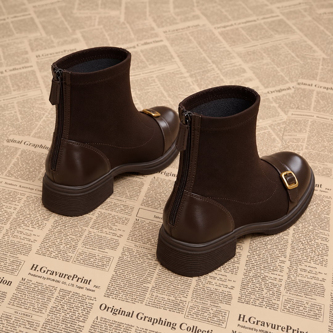 Bottines marron vues de dos avec fermeture éclair à l'arrière et talon bloc