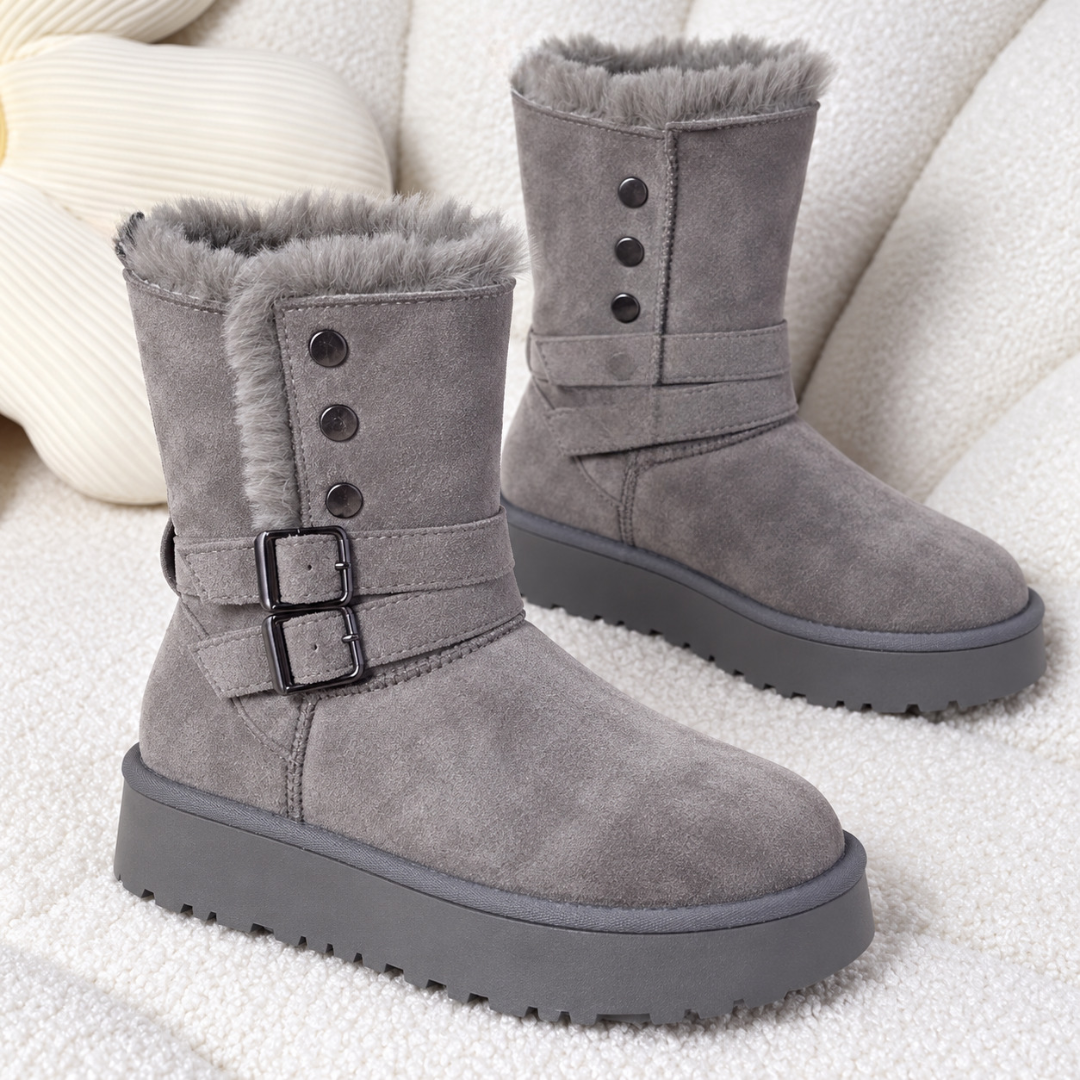 Bottines femme grises effet daim avec deux boucles noires et revers duveteux