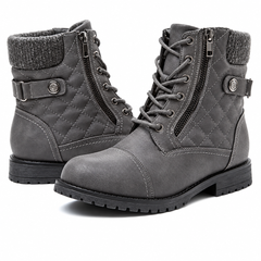 Bottines femme grises matelassées avec zip latéral et revers côtelé contrasté