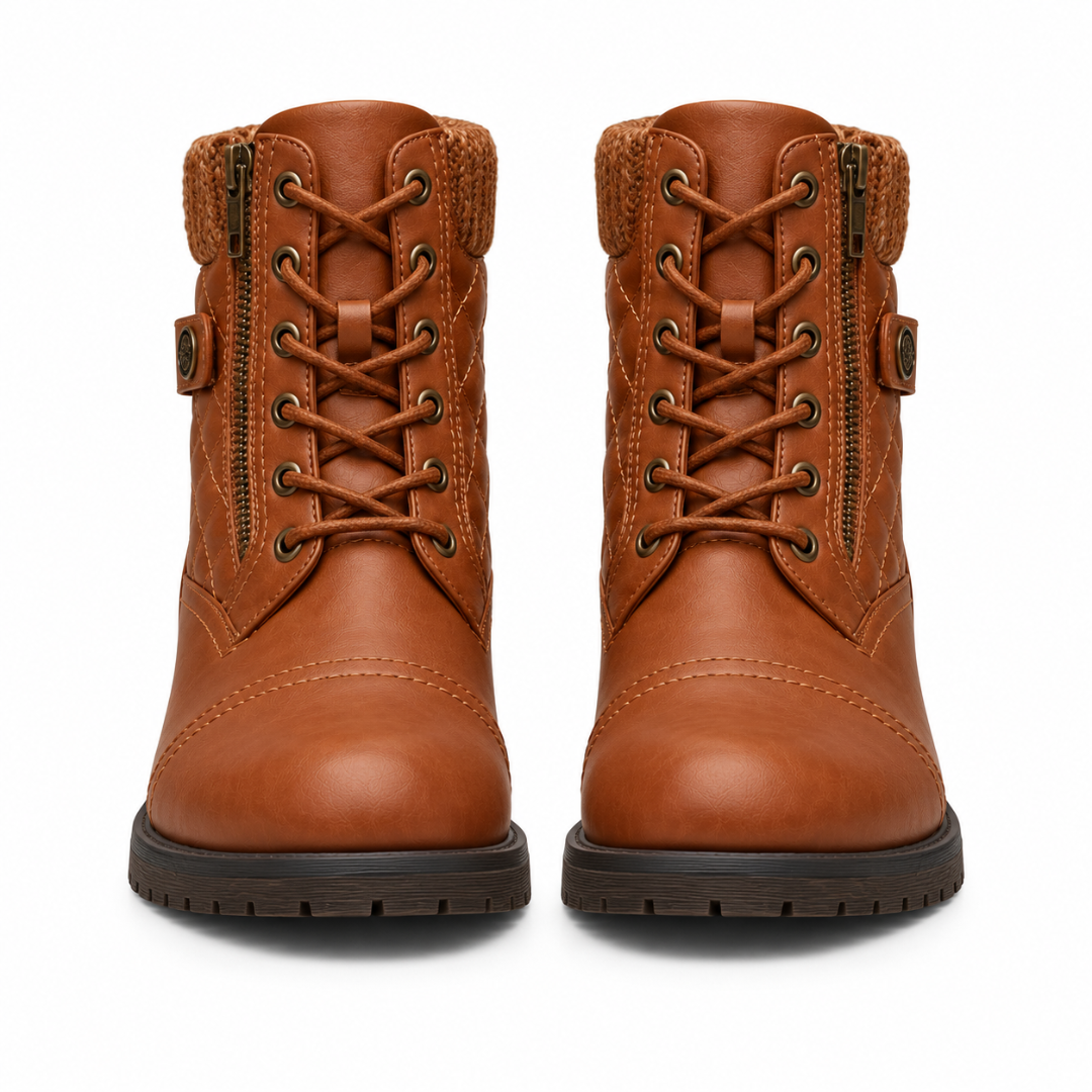Paire de bottines femme marron vue de face, laçage sur œillets métalliques