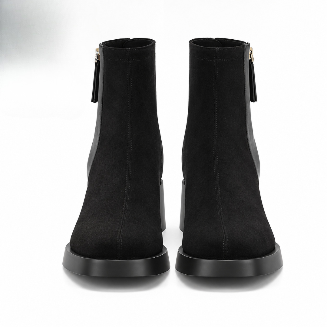 Bottines femme noires de face, tige courte et bout légèrement carré