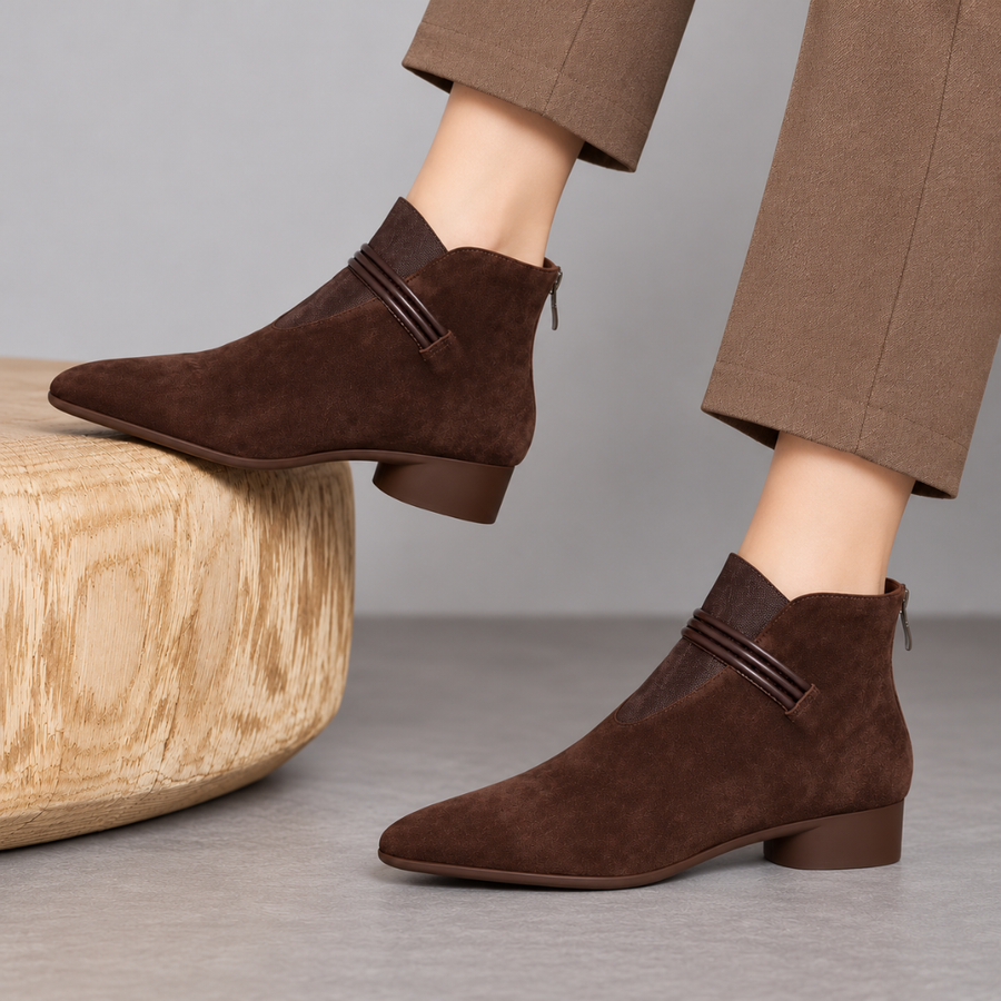 Bottines femme marron avec fines brides sur le côté et bout effilé