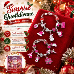 Bracelets à charms de Noël présentés sur un écrin rouge avec la boîte cadeau