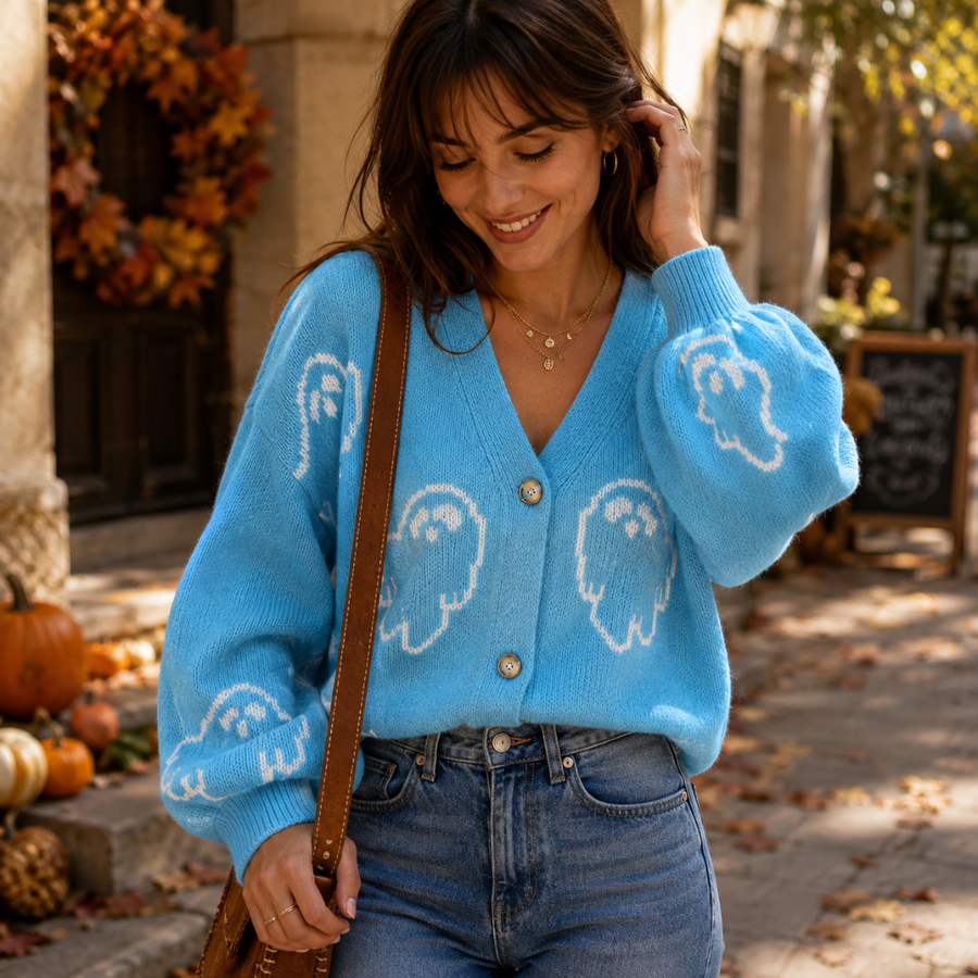 Cardigan femme bleu à motifs fantômes blancs, col V et boutons sur le devant