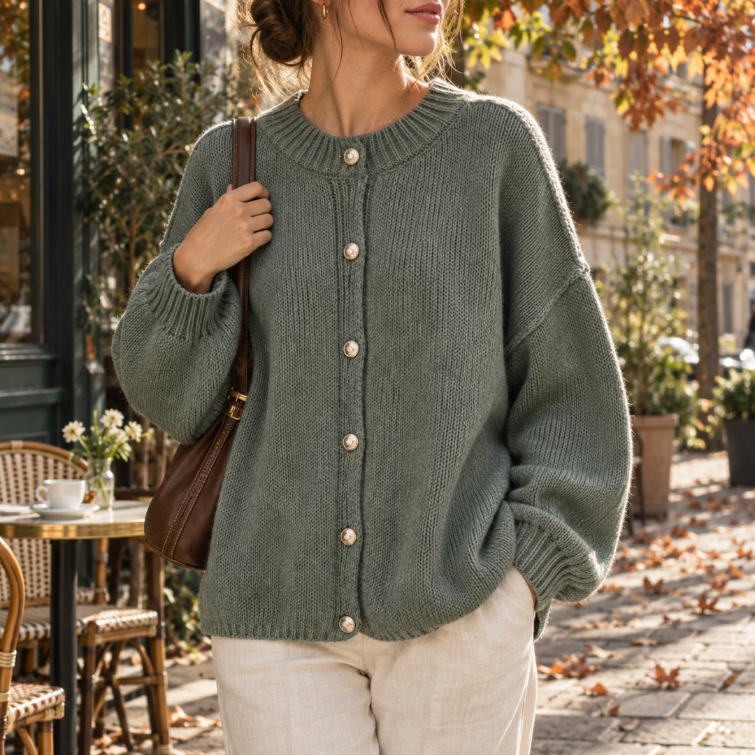 Cardigan femme vert en maille avec boutons dorés et col rond côtelé