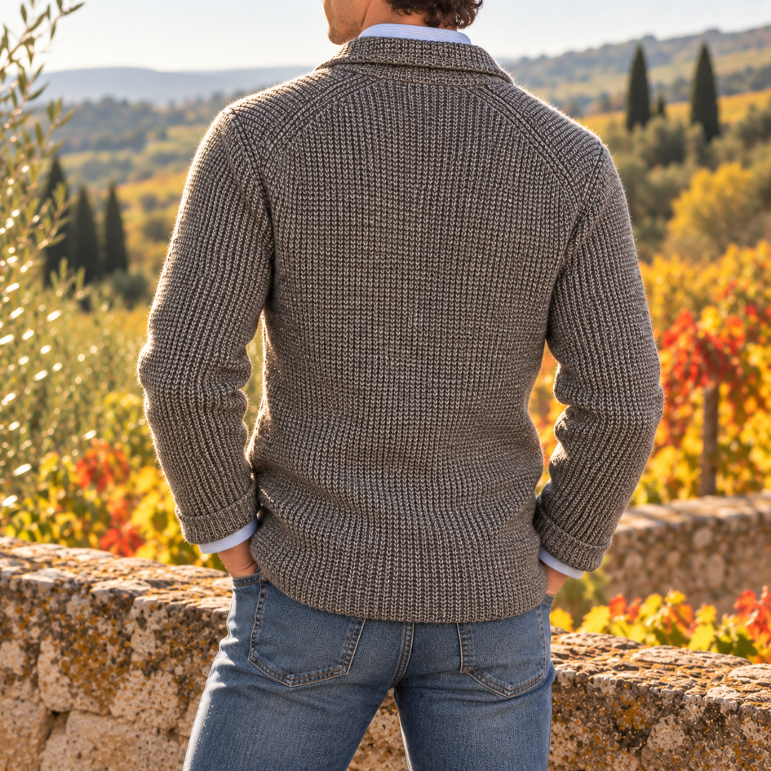 Dos du cardigan homme gris en maille texturée avec empiècements d'épaules