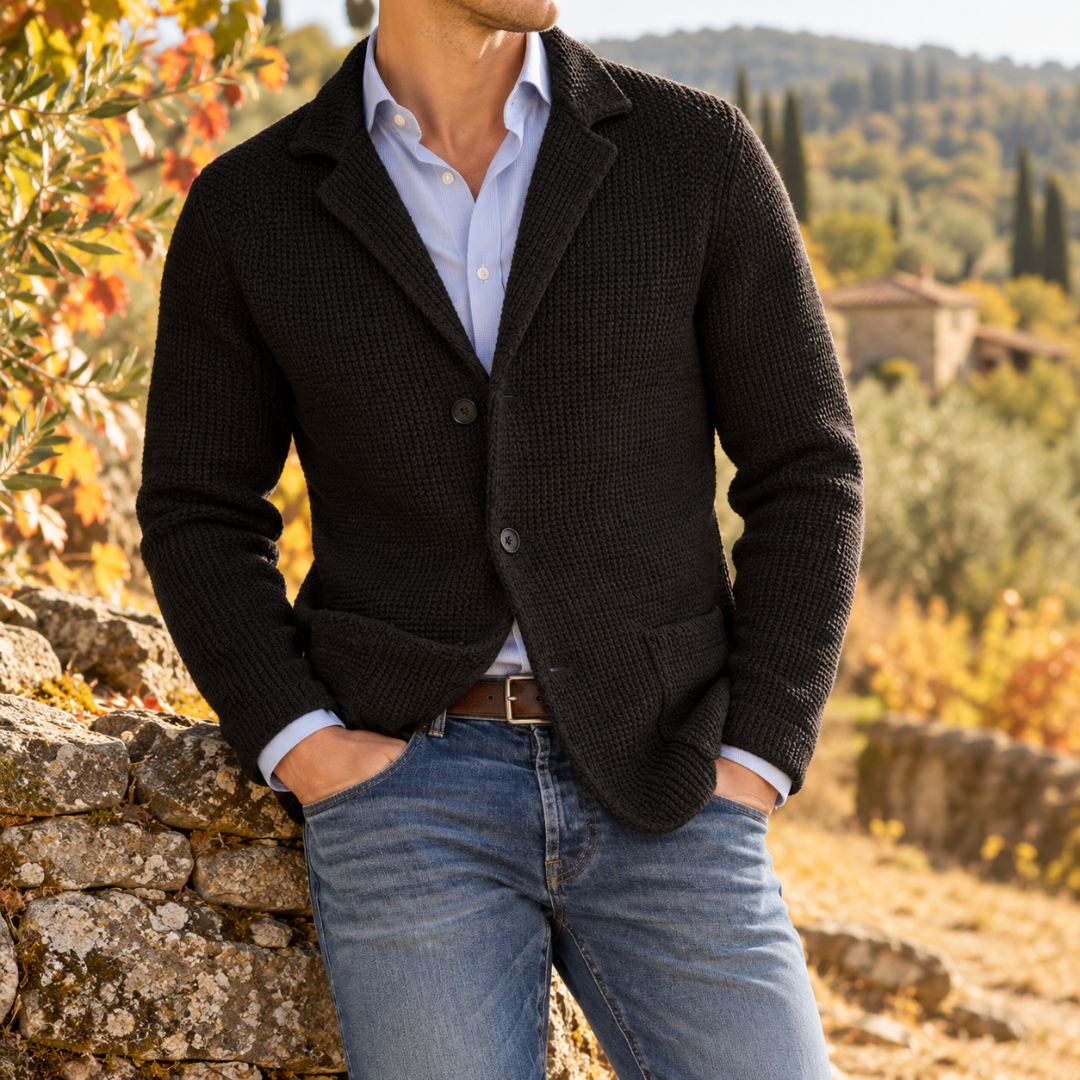 Cardigan homme noir coupe veste, deux boutons et poignets côtelés