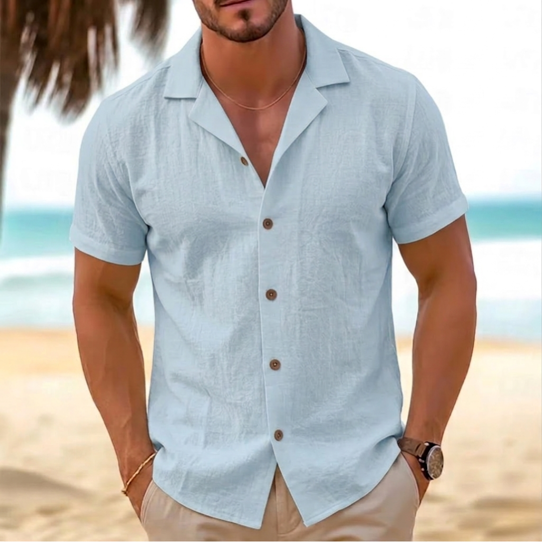 Chemise homme bleu clair manches courtes, col camp ouvert