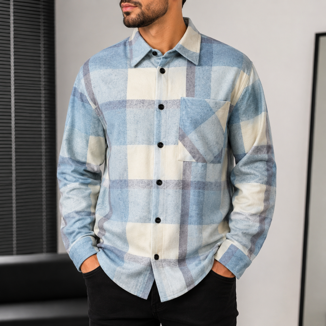 Chemise homme bleu à grands carreaux, épaules tombantes et poche poitrine plaquée