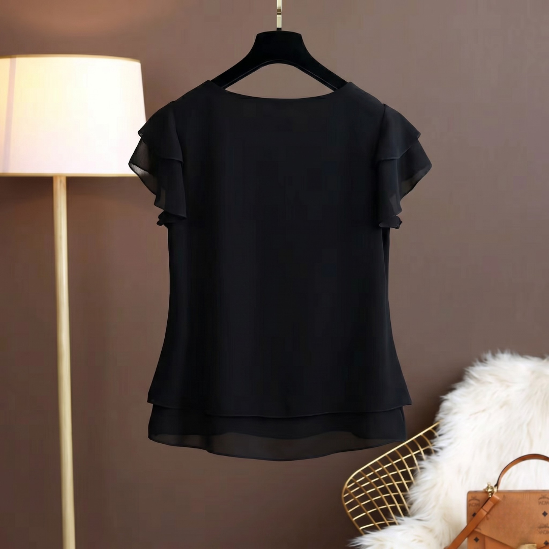 Blouse noire femme col rond avec double volant sur les manches, sur cintre