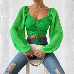 Crop top vert clair court, fronces centrales et manches bouffantes légères