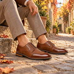 Derbies homme marron à lacets, bout golf brillant et perforations décoratives