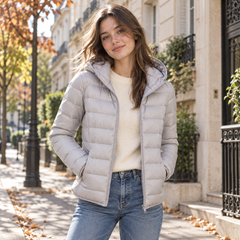 Doudoune femme gris clair zippée à capuche, poches latérales dans les coutures