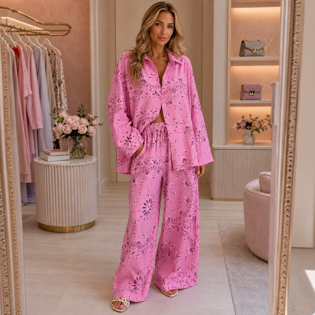 Ensemble femme rose, chemise oversize boutonnée et pantalon large à motifs ajourés