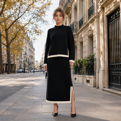 Ensemble femme noir en maille avec bordures beiges et jupe longue fendue