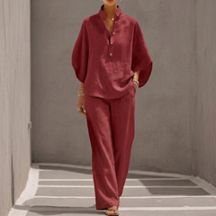 Ensemble femme rouge, blouse oversize col montant boutonnée et pantalon large