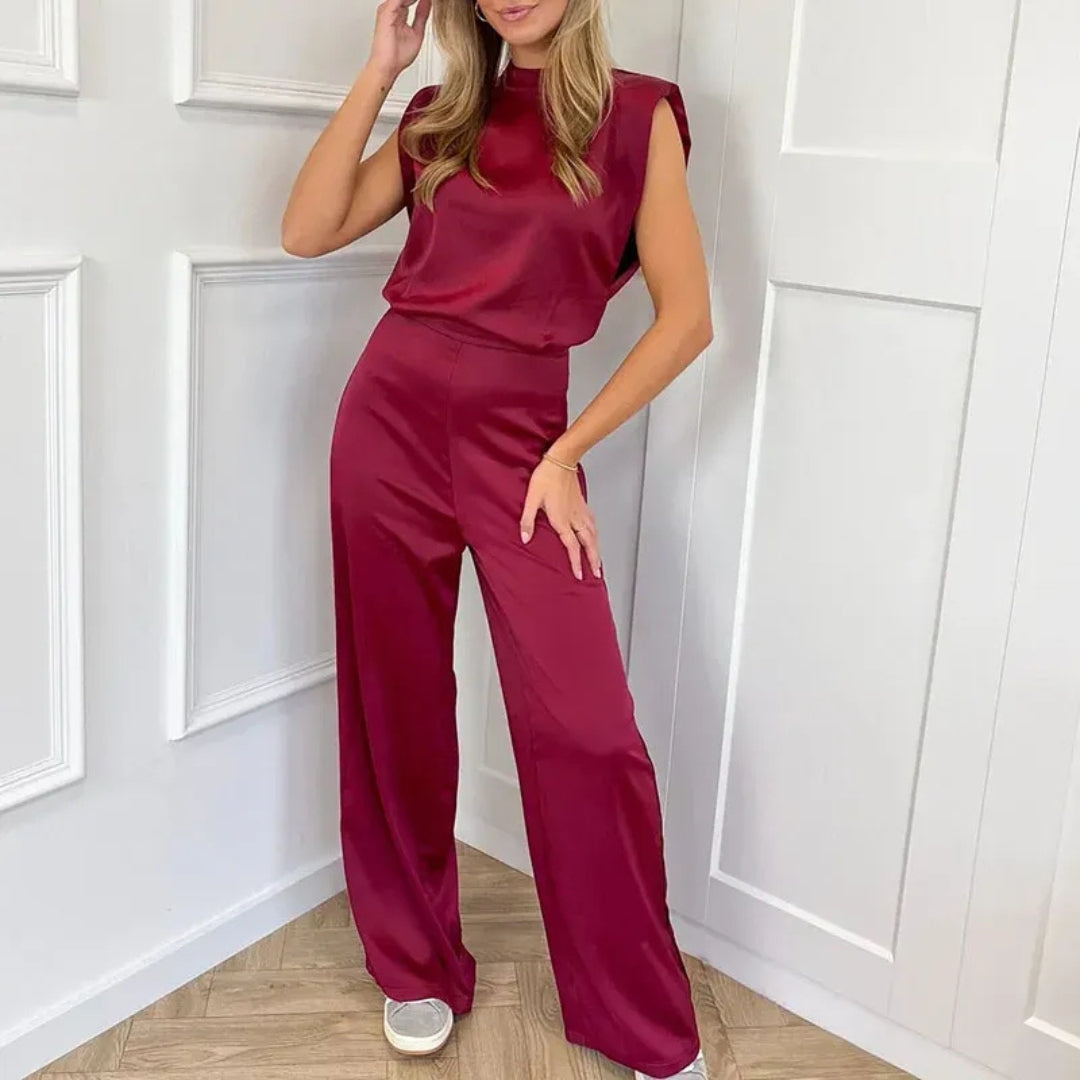 Ensemble deux pièces femme bordeaux, top sans manches et pantalon large, vue de face