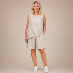 Ensemble crème femme top sans manches et short bermuda, vue de face
